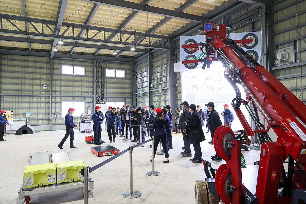 「建設業の2025年問題を解決！ アクティオの建設用ロボットに関するプレスセミナー」を開催